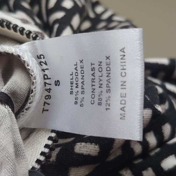 Tart black and white printed onesie romper size small - Picture 7 of 13